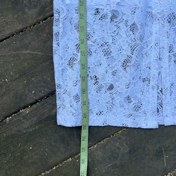 BCBGeneration White Lace Midi Halter Dress Size 2 NWOT - Picture 11 of 12